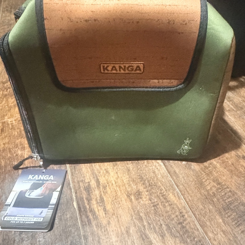 Green and Tan Men's lunch-tote